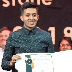 Josué C., egresado de Cornerstone College